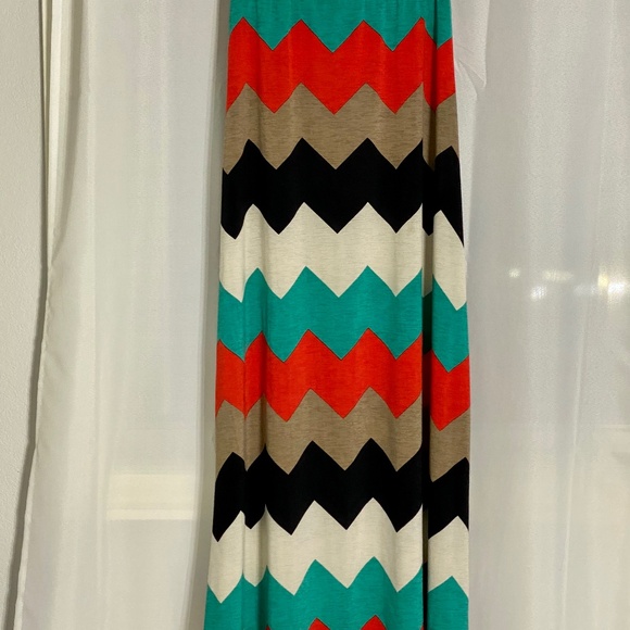 Windsor multicolor chevron pattern maxi long skirt - Picture 1 of 4